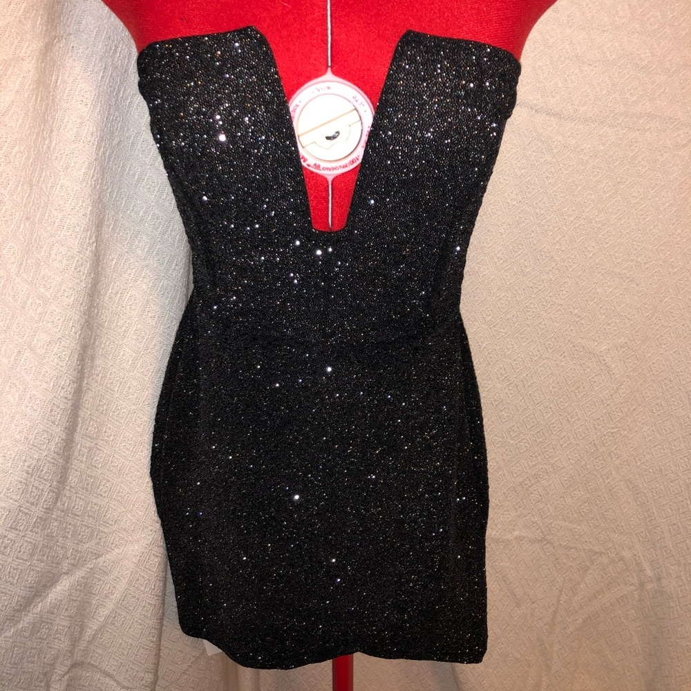 Forever 21 Sparkle Deep plunge Cocktail Mini